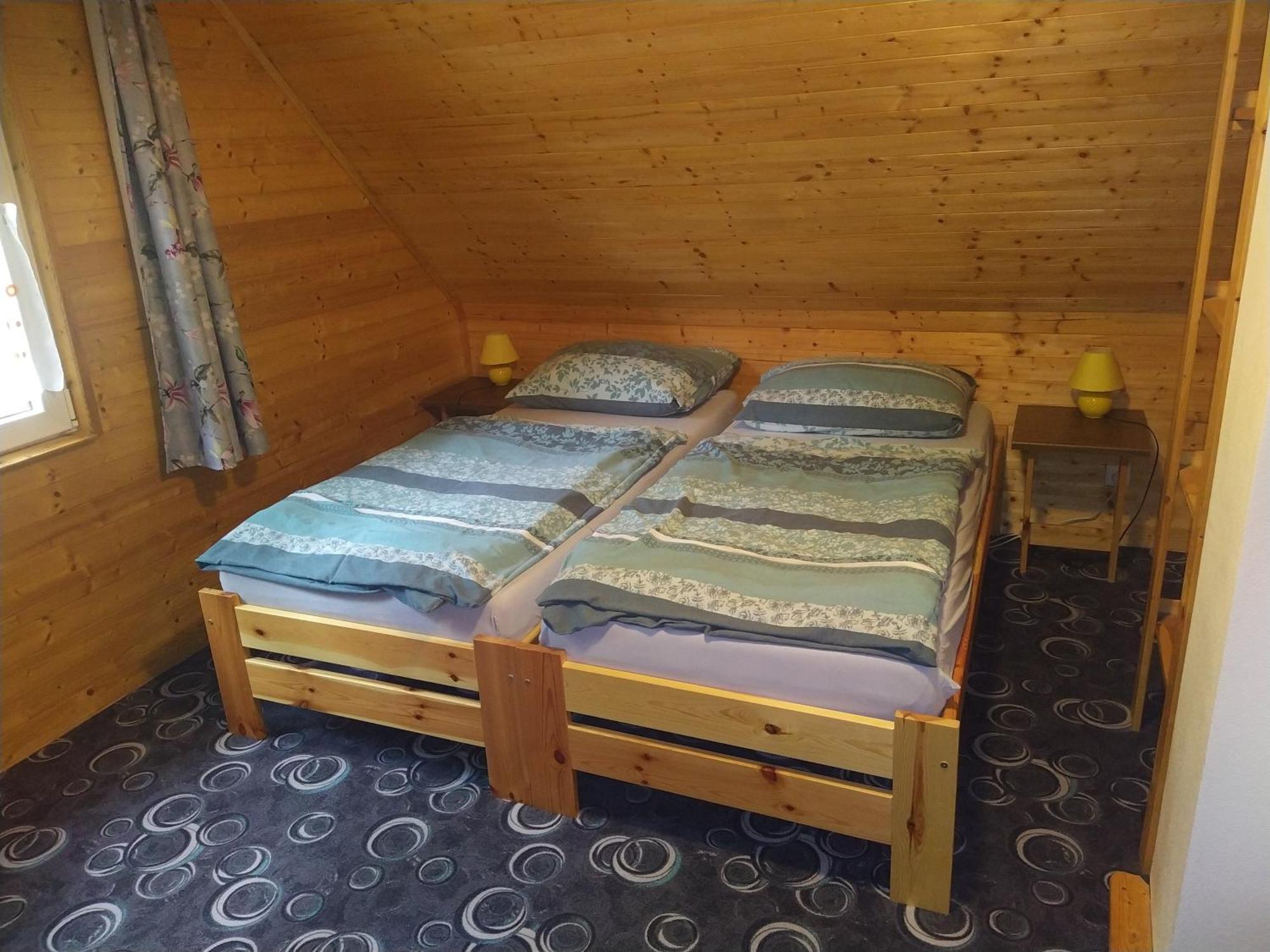 Apartment Komplex Apartmanu Jestrabi *