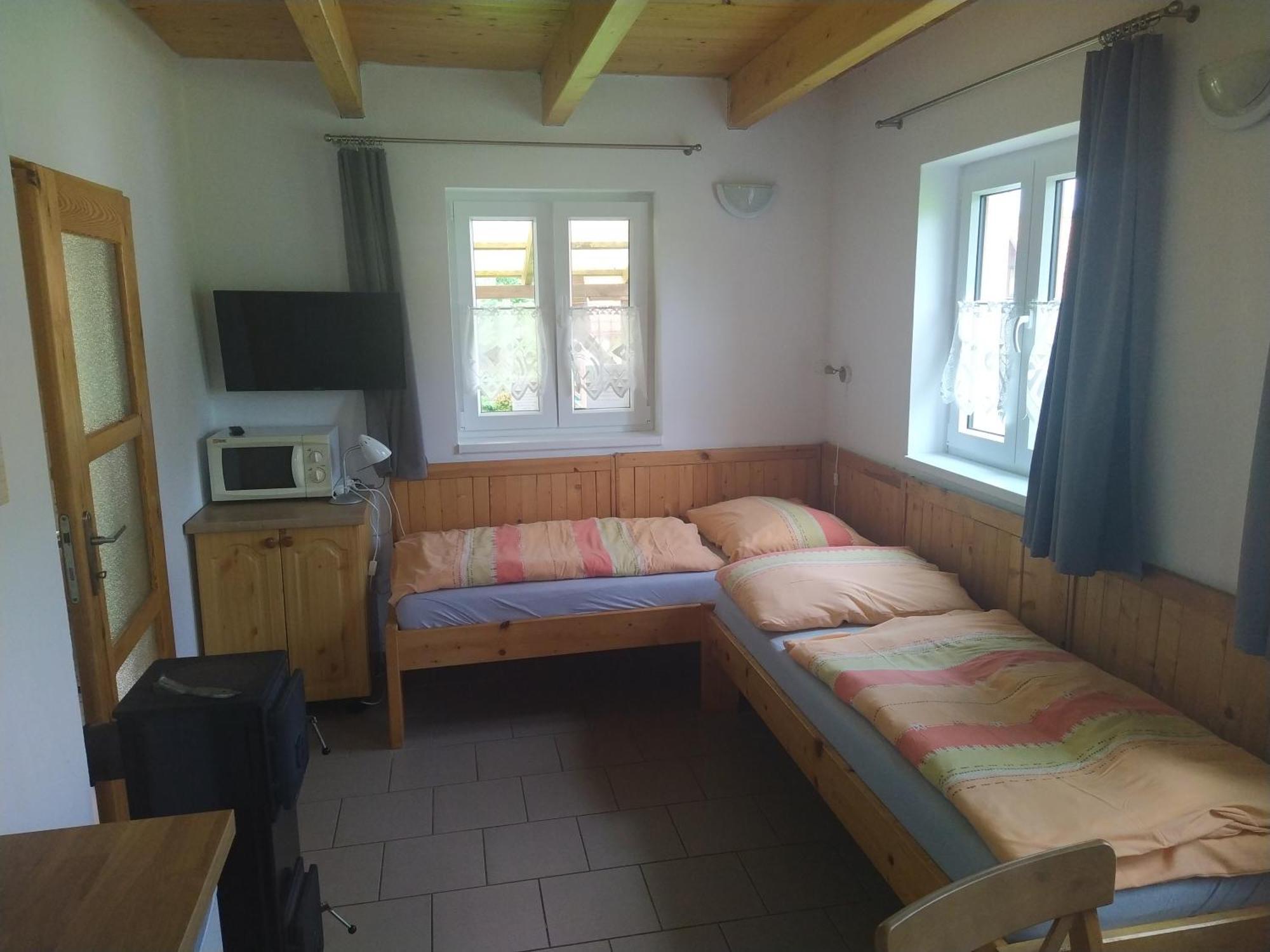 Apartment Komplex Apartmanu Jestrabi